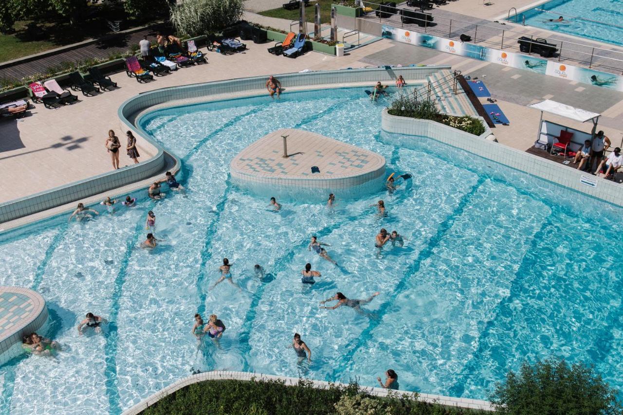 Portobello Wellness & Yacht Hotel Естерґом Екстер'єр фото